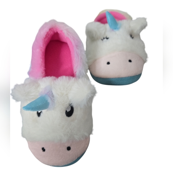 How to catch a Unicorn story pack & Unicorn Slippers Bundle - Picture 3 of 5